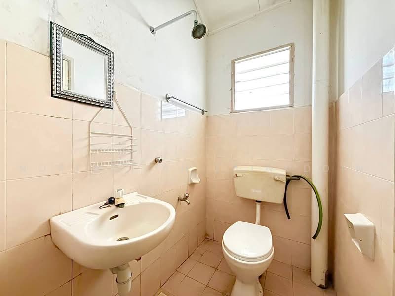 2-storey Terraced House for Sale in Puncak Alam (Selangor) - NORFADILAH ZAINUDDIN - Bathroom - PropertyGuru.com.my