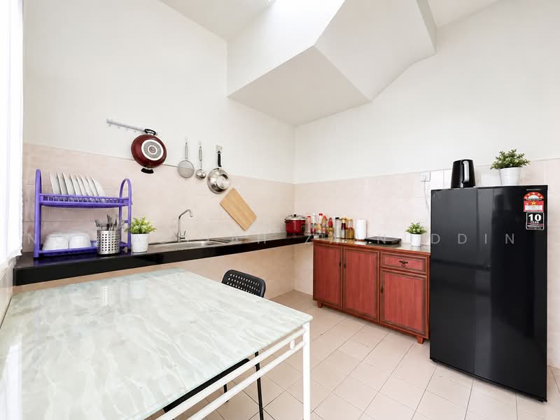 2-storey Terraced House for Sale in Puncak Alam (Selangor) - NORFADILAH ZAINUDDIN - Kitchen - PropertyGuru.com.my