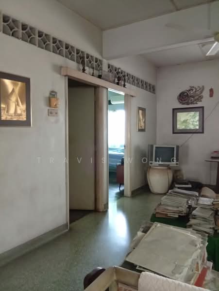 Rumah Teres 2-Tingkat untuk Dijual di Taman Paramount (Petaling Jaya) - Travis Wong - Living Room - PropertyGuru.com.my