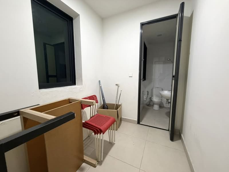Kondominium untuk Dijual di One Central Park - Jessie Kee - Bathroom - PropertyGuru.com.my