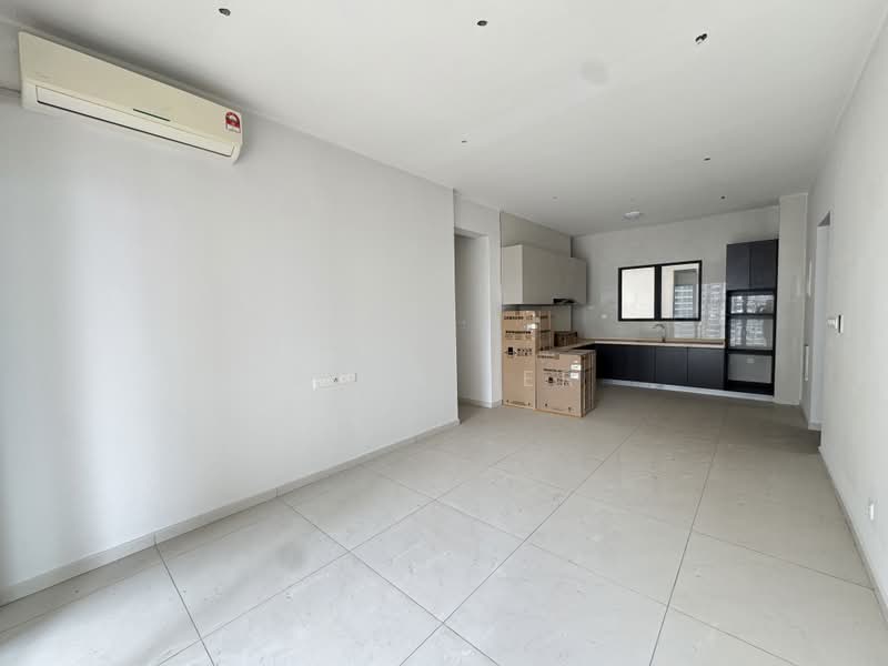 Condominium for Sale at Bay Laurel @ Country Garden Danga Bay - Alan Ler - Kitchen - PropertyGuru.com.my