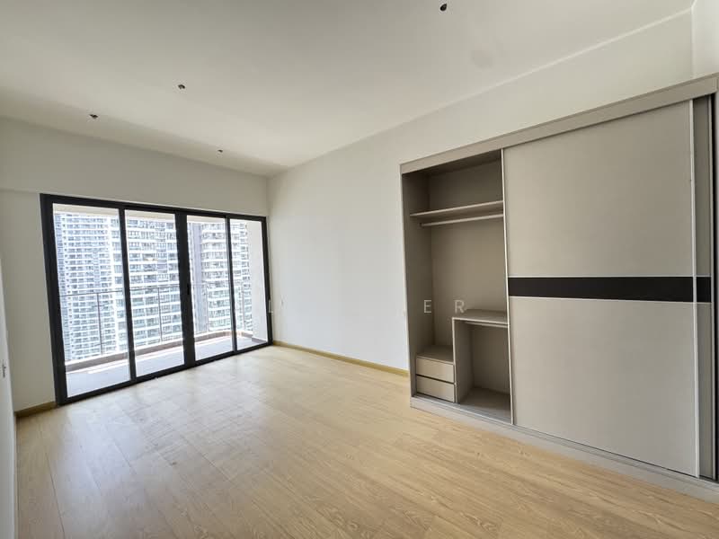 Condominium for Sale at Bay Laurel @ Country Garden Danga Bay - Alan Ler - Bedroom - PropertyGuru.com.my