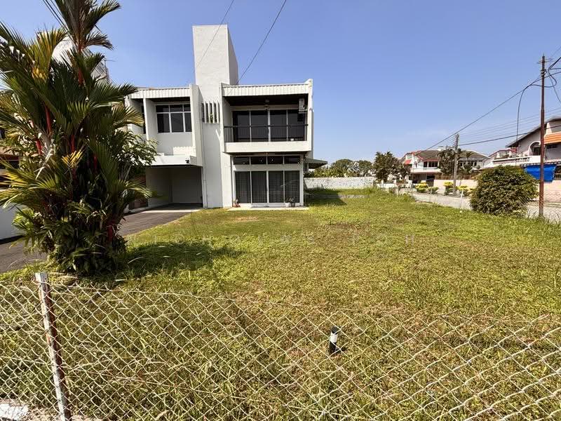 Rumah Berkembar untuk Dijual di Taman Mansion (Ipoh) - Nicholas Poh - Exterior - PropertyGuru.com.my