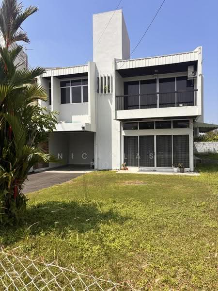 Rumah Berkembar untuk Dijual di Taman Mansion (Ipoh) - Nicholas Poh - Exterior - PropertyGuru.com.my
