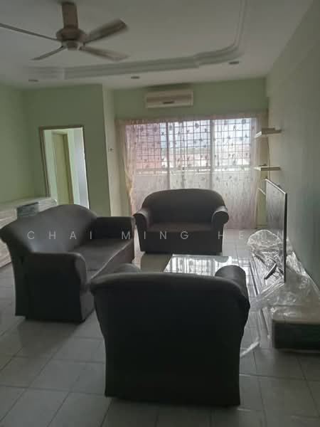 Kondominium untuk Disewa di Green Acre - Chai Ming Hern - Living Room - PropertyGuru.com.my