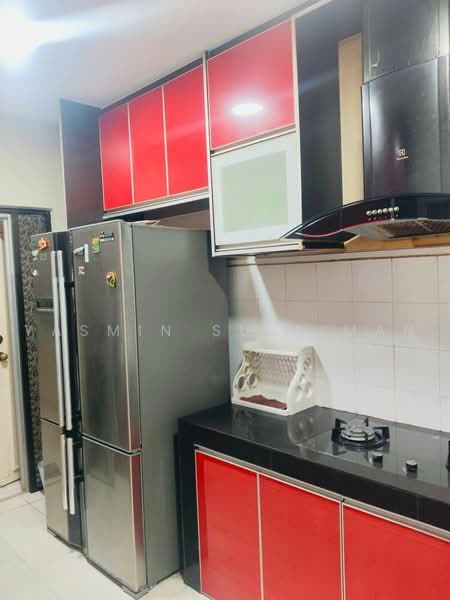 Condominium for Sale at Villa Pawana - Yasmin Sulaiman - Kitchen - PropertyGuru.com.my