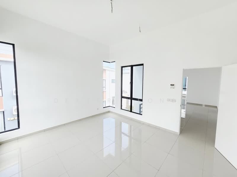 Rumah Kluster untuk Dijual di Setia Ecohill (Semenyih) - Dexter Yeong - Living Room - PropertyGuru.com.my