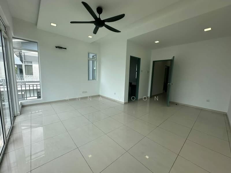Cluster House for Sale in Horizon Hills (Iskandar Puteri (Nusajaya)) - Anna Woon - Living Room - PropertyGuru.com.my