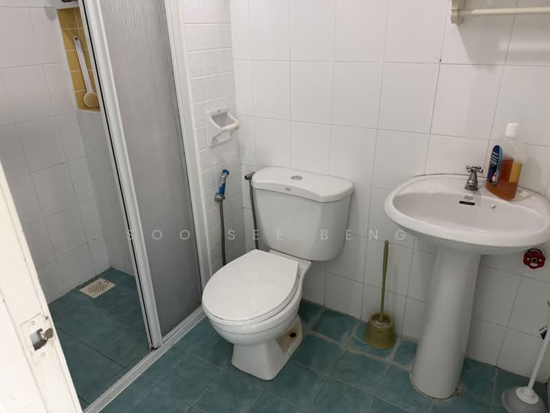 Kediaman Servis untuk Disewa di Metropolitan Square - Soo See Beng - Bathroom - PropertyGuru.com.my