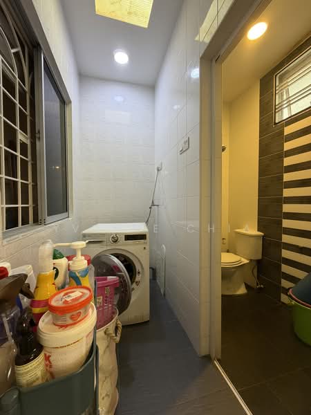 2-storey Terraced House for Sale in Taman Saujana Seksyen 1 (Bukit Katil) - Yvonne Chia - Bathroom - PropertyGuru.com.my