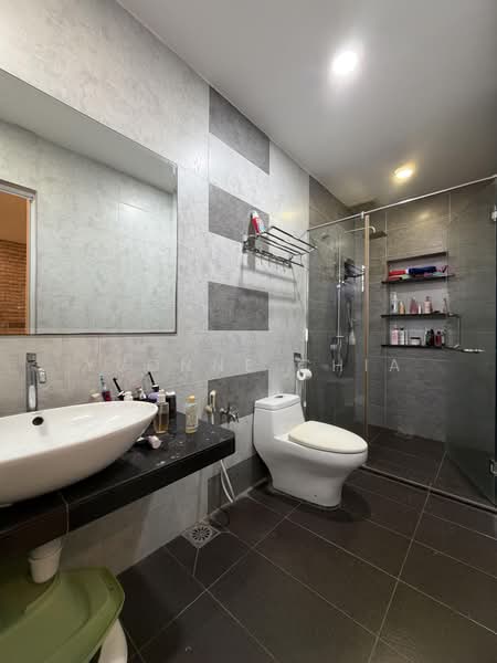 2-storey Terraced House for Sale in Taman Saujana Seksyen 1 (Bukit Katil) - Yvonne Chia - Bathroom - PropertyGuru.com.my