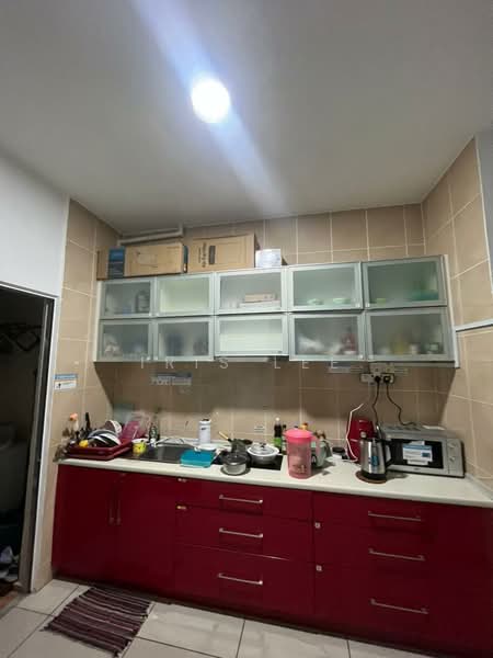 Kediaman Servis untuk Disewa di OUG Parklane - Iris Lee - Kitchen - PropertyGuru.com.my