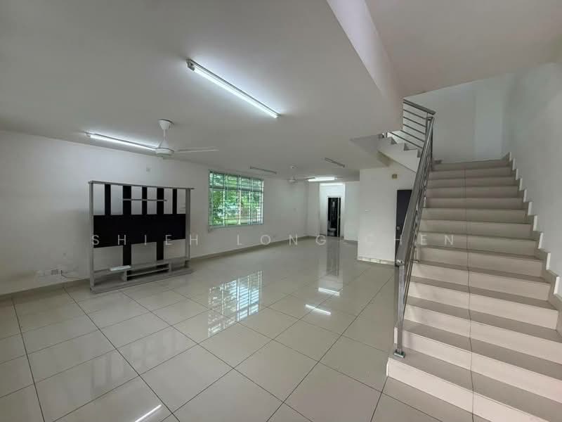 2-storey Terraced House for Sale in Bandar Uda Utama (Johor Bahru) - Shieh Long Chen - Living Room - PropertyGuru.com.my