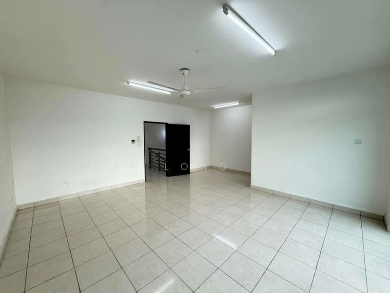 2-storey Terraced House for Sale in Bandar Uda Utama (Johor Bahru) - Shieh Long Chen - Living Room - PropertyGuru.com.my