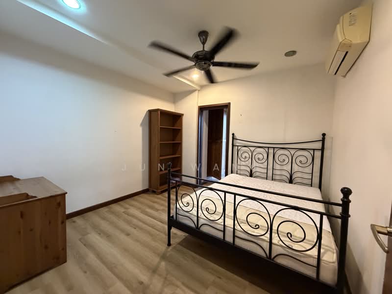 Pangsapuri untuk Dijual di Molek Pine 2 - Jun Wang - PropertyGuru.com.my