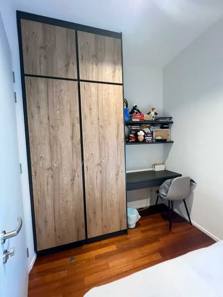 Service Residence for Sale at 10 Stonor - Kelvin Pang - Study - PropertyGuru.com.my