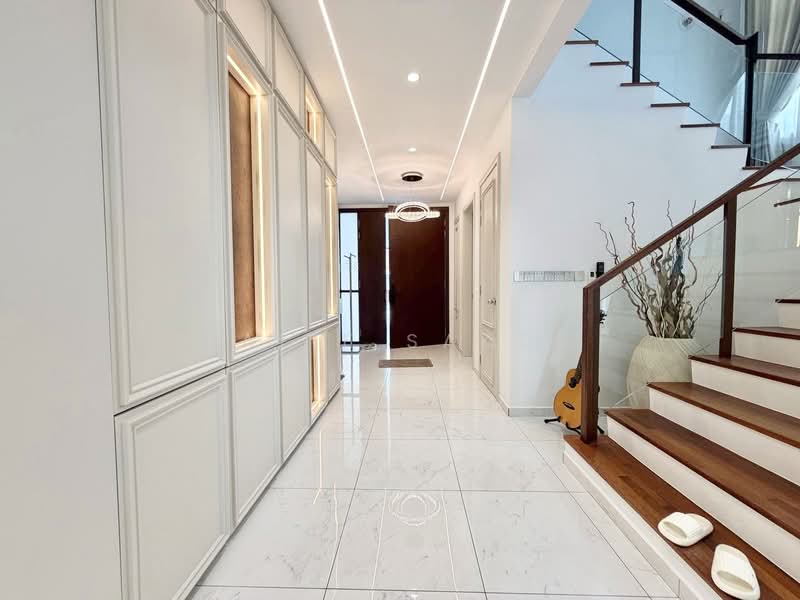Bungalow House untuk Dijual di Kajang (Selangor) - Alif Saad - Entrance - PropertyGuru.com.my