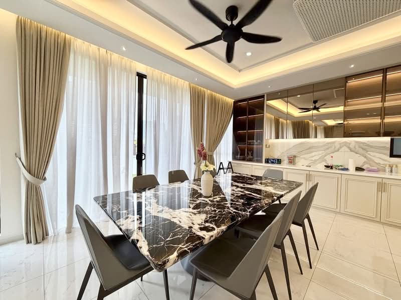 Bungalow House untuk Dijual di Kajang (Selangor) - Alif Saad - Dining Room - PropertyGuru.com.my