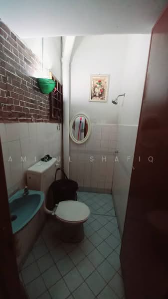 Pangsapuri untuk Dijual di Antara Apartment - Amirul Shafiq - Bathroom - PropertyGuru.com.my