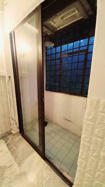 Pangsapuri untuk Dijual di Antara Apartment - Amirul Shafiq - Balcony - PropertyGuru.com.my