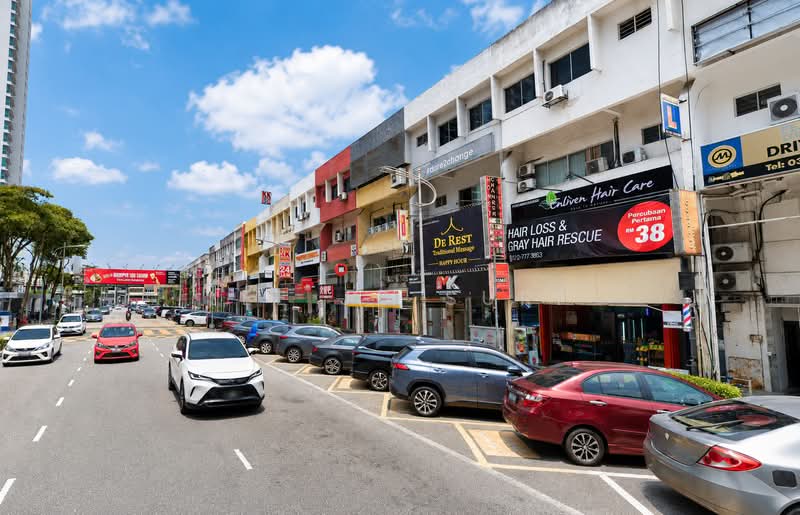 Shop for Rent in SS 21, Damansara Utama (Petaling Jaya) - Lee Jo Surf - Exterior - PropertyGuru.com.my