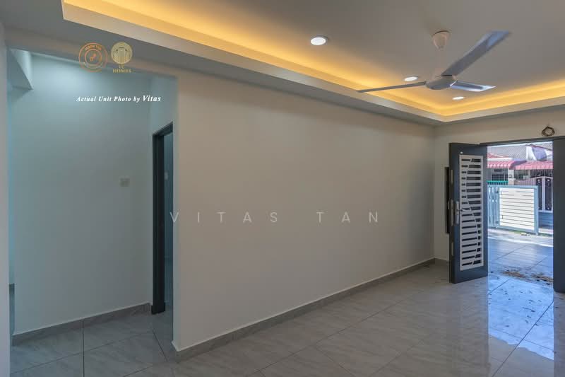 Rumah Teres 1-Tingkat untuk Dijual di Taman Sentosa (Klang) - Vitas Tan - Living Room - PropertyGuru.com.my