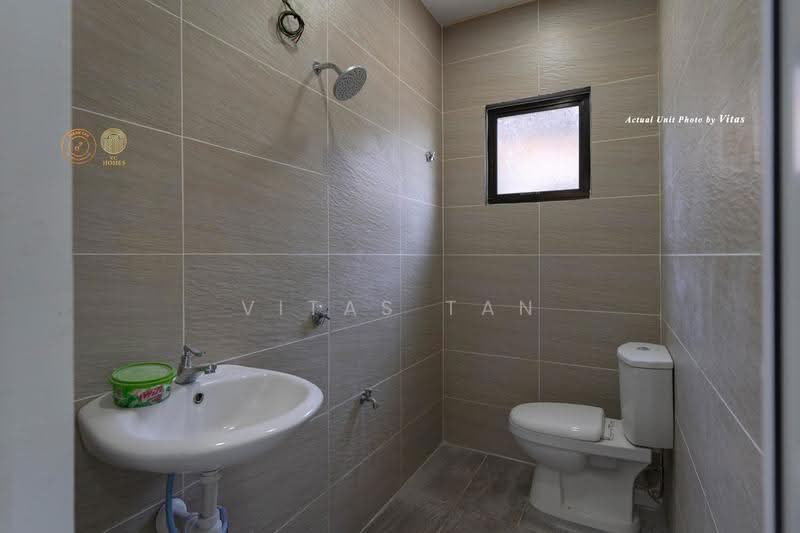 Rumah Teres 1-Tingkat untuk Dijual di Taman Sentosa (Klang) - Vitas Tan - Bathroom - PropertyGuru.com.my