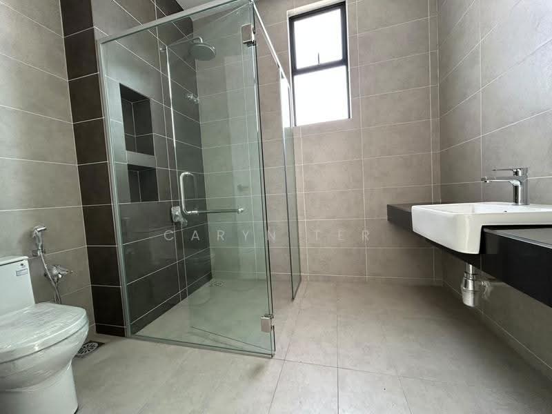 Cluster House for Sale in Setia Eco Gardens (Gelang Patah) - Caryn Ter - Bathroom - PropertyGuru.com.my