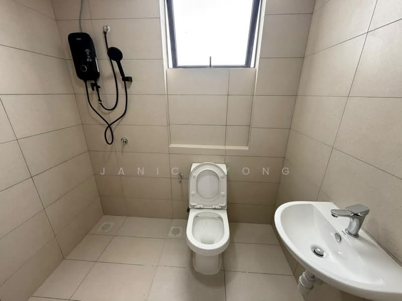 Kediaman Servis untuk Disewa di Vista Tiara (MBW Bay) - Janice Yong - Bathroom - PropertyGuru.com.my
