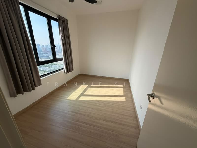 Kediaman Servis untuk Disewa di Tuan Residency - Frankie Sing - View - PropertyGuru.com.my
