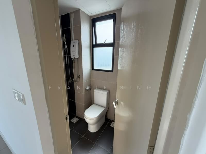 Kediaman Servis untuk Disewa di Tuan Residency - Frankie Sing - Bathroom - PropertyGuru.com.my