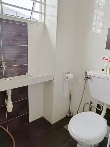 2-storey Terraced House for Sale in Taman Setia Indah (Tebrau) - Shawn Law - Bathroom - PropertyGuru.com.my