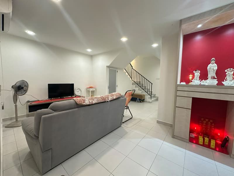 Rumah Teres 2.5-Tingkat untuk Dijual di Taman Pulai Mutiara (Iskandar Puteri (Nusajaya)) - Iden Tan - Living Room - PropertyGuru.com.my