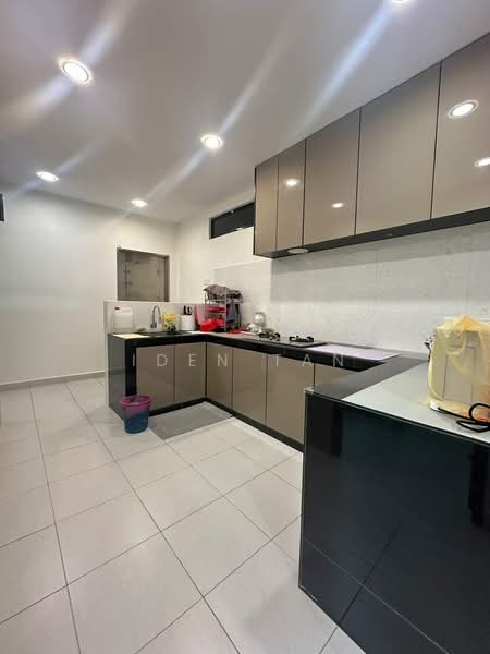 Rumah Teres 2.5-Tingkat untuk Dijual di Taman Pulai Mutiara (Iskandar Puteri (Nusajaya)) - Iden Tan - Kitchen - PropertyGuru.com.my