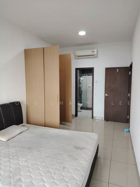 Kediaman Servis untuk Disewa di D'Secret Garden (Pangsapuri Kempas Indah) - Hong Charng Lee - Bedroom - PropertyGuru.com.my