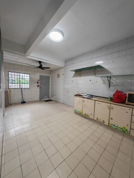 Rumah Teres 2-Tingkat untuk Dijual di Taman Johor Jaya (Johor Bahru) - Coco Lee - Kitchen - PropertyGuru.com.my