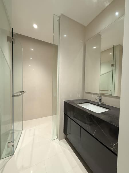 Kediaman Servis untuk Dijual di Regent Suites @ Pavilion Damansara Heights - Sie Yuen Li - Bathroom - PropertyGuru.com.my