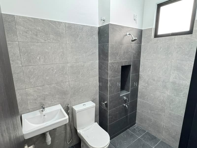 2-storey Terraced House for Sale in Taman Impian Emas (Skudai) - Javenthan Ng - Bathroom - PropertyGuru.com.my