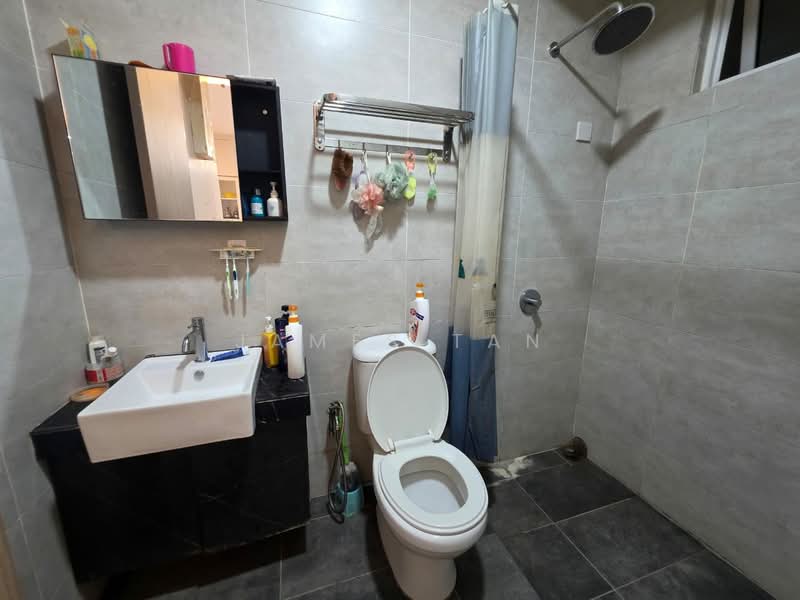 Kondominium untuk Dijual di QuayWest Residence - James Tan - Bathroom - PropertyGuru.com.my