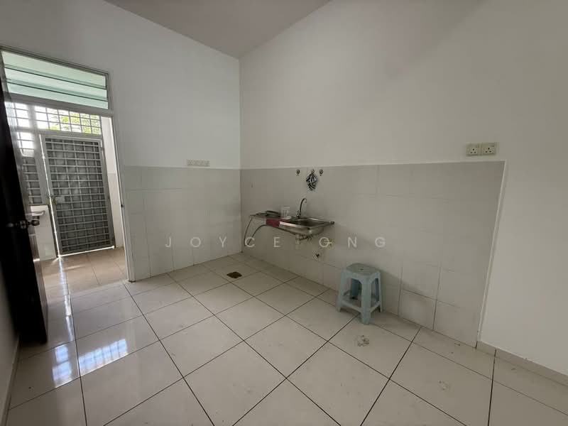2-storey Terraced House for Sale in Taman Nusa Sentral (Iskandar Puteri (Nusajaya)) - Joyce Ong - Kitchen - PropertyGuru.com.my