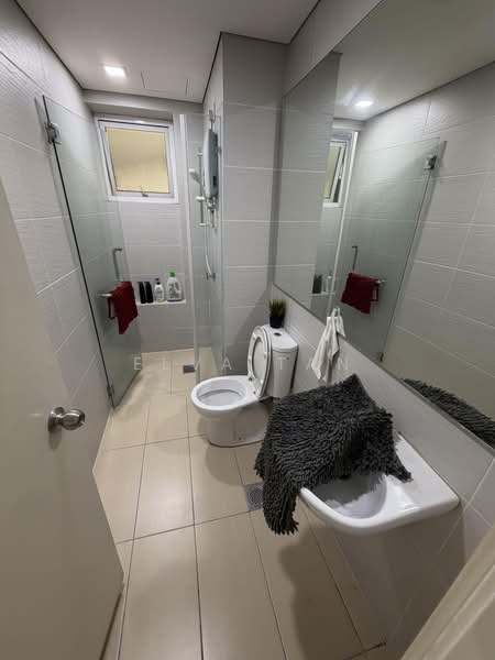 Kondominium untuk Dijual di Sutera Maya - Elva Tan - Bathroom - PropertyGuru.com.my