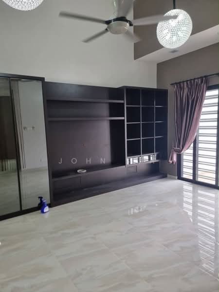 2.5-storey Terraced House for Sale in Taman Kempas Utama (Tebrau) - John Sia - Living Room - PropertyGuru.com.my