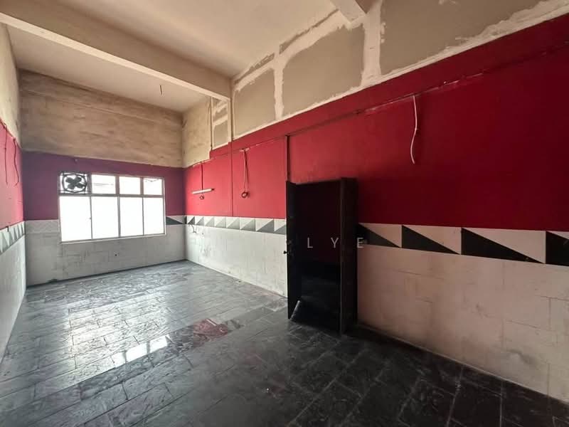 Shop for Rent in Kempas Utama (Tebrau) - Pier Lye - Interior - PropertyGuru.com.my