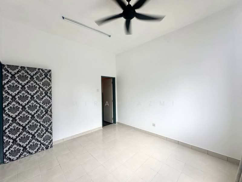 Townhouse for Sale in Sungai Buloh (Selangor) - Amirah Azmi - PropertyGuru.com.my