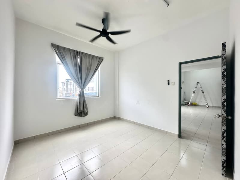 Townhouse for Sale in Sungai Buloh (Selangor) - Amirah Azmi - PropertyGuru.com.my