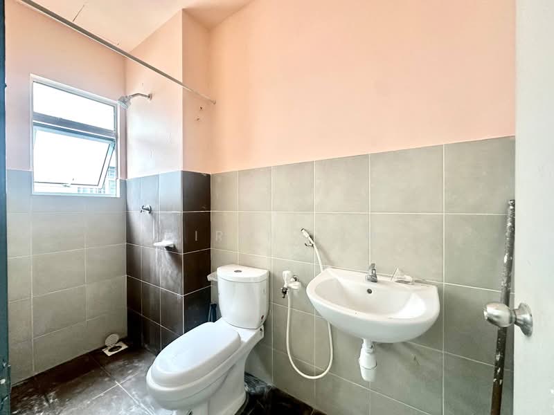 Townhouse for Sale in Sungai Buloh (Selangor) - Amirah Azmi - PropertyGuru.com.my