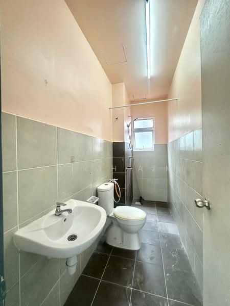 Townhouse for Sale in Sungai Buloh (Selangor) - Amirah Azmi - PropertyGuru.com.my