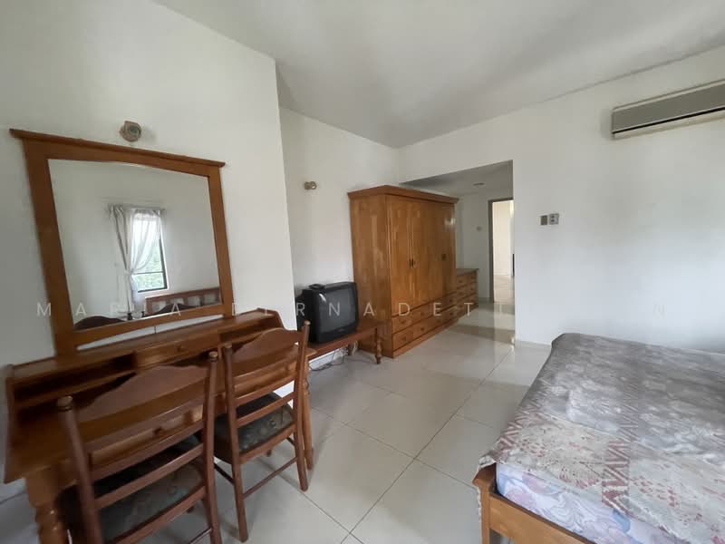 Condominium for Sale at Fraser Towers - Maria Bernadette Tan - Bedroom - PropertyGuru.com.my