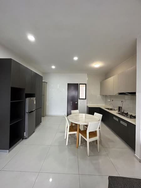 Condominium for Rent at Bay Laurel @ Country Garden Danga Bay - VJ Toh - Kitchen - PropertyGuru.com.my