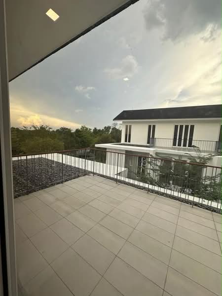 Rumah Berkembar untuk Dijual di Johor Bahru (Johor) - Jamie Low - Exterior - PropertyGuru.com.my